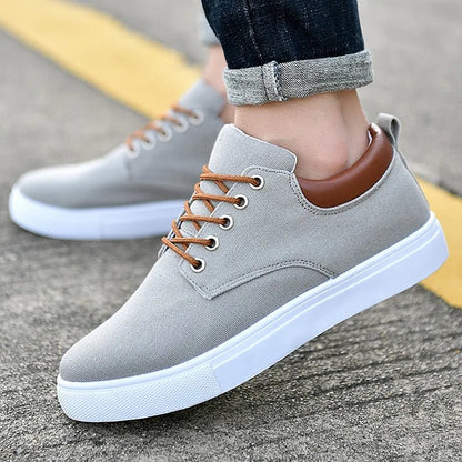 Fashionable Casual Sneakers Made of Canvas - Vallum